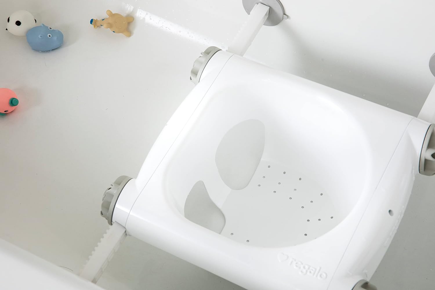 Bath seat with extended arms and non-slip grippers