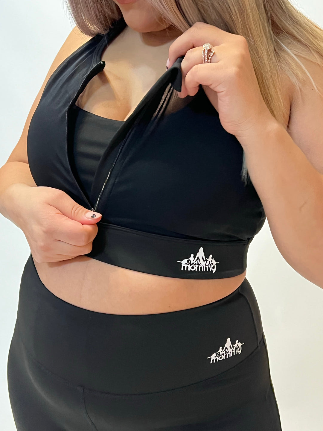 KAI ZIP-FRONT SPORTS BRA | JET BLACK